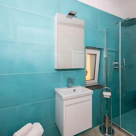 Casa de Férias La Tagliata Spectacular Jacuzzi Tub Amazing View And Private Parking Garage *