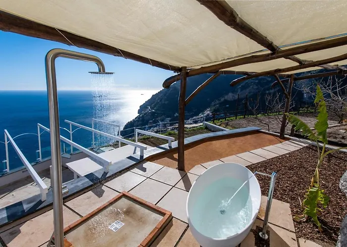 Semesterbostad La Tagliata Spectacular Jacuzzi Tub Amazing View And Private Parking Garage