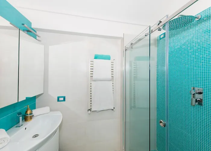 Semesterbostad La Tagliata Spectacular Jacuzzi Tub Amazing View And Private Parking Garage