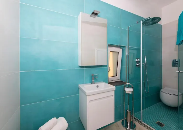 Semesterbostad La Tagliata Spectacular Jacuzzi Tub Amazing View And Private Parking Garage *