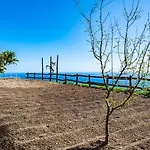 La Tagliata Spectacular Jacuzzi Tub Amazing View And Private Parking Garage Holiday home