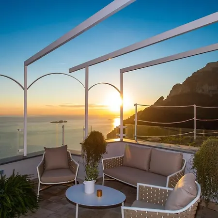 La Tagliata Spectacular Jacuzzi Tub Amazing View And Private Parking Garage Holiday home Positano
