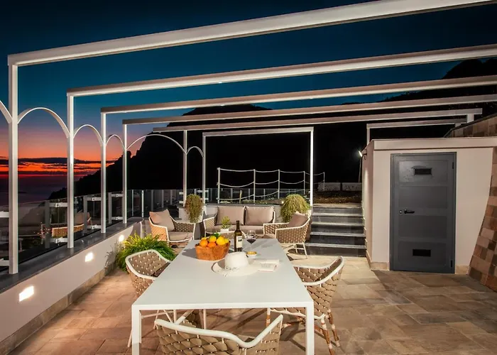 Ferienhaus La Tagliata Spectacular Jacuzzi Tub Amazing View And Private Parking Garage Positano