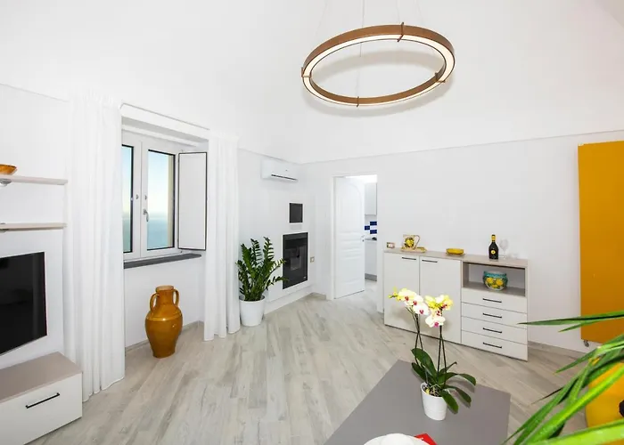 La Tagliata Spectacular Jacuzzi Tub Amazing View And Private Parking Garage