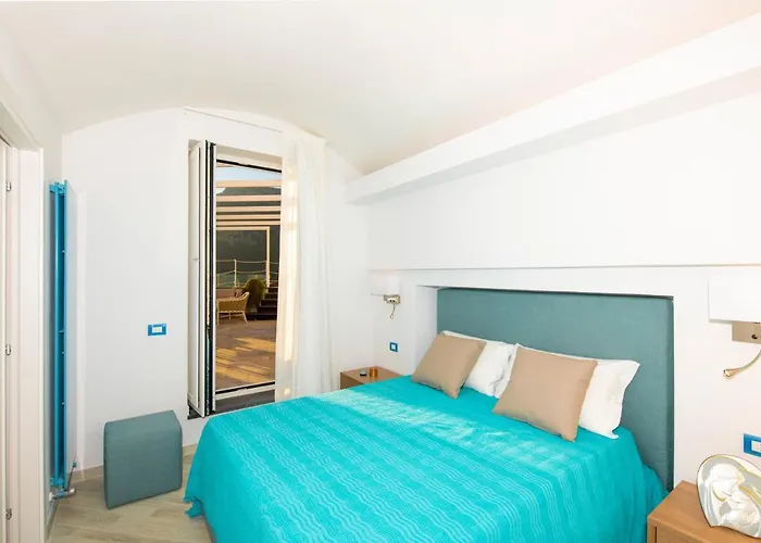 La Tagliata Spectacular Jacuzzi Tub Amazing View And Private Parking Garage *