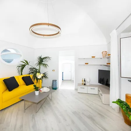 La Tagliata Spectacular Jacuzzi Tub Amazing View And Private Parking Garage *