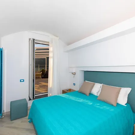 La Tagliata Spectacular Jacuzzi Tub Amazing View And Private Parking Garage Tatil Evi